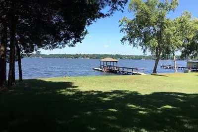 Image de Lakefront Paradise avec Boat Dock pour 15 personnes