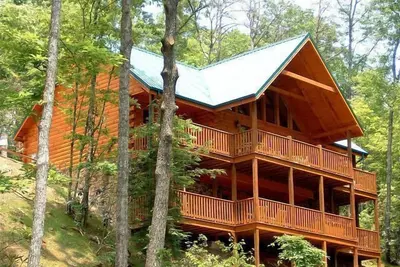 Image de Bearly Believable - 5 Bedroom - 20 personnes!