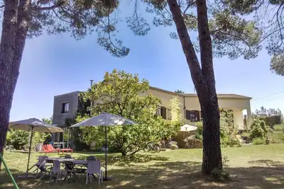 Image de Au coeur de l'Ardèche méridionale, grande propriété familiale au calme