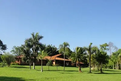 Image de Belle ferme avec piscine - Près du centre de Brotas 2 km.