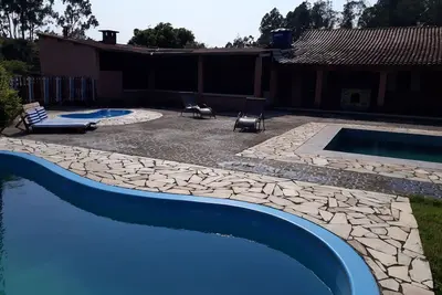 Image de circuit des eaux à côté de Socorro, Pedra Bela, Águas de Lindóia et Serra N.