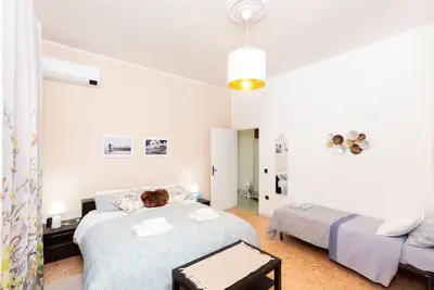 Image de Appartement entier près de l'aéroport et de la mer