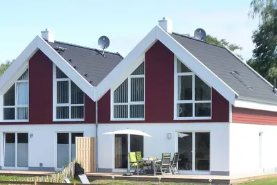 Image de Cottage avec cheminée, sauna, bain à remous, Wi-Fi incl.