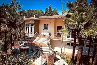 Image de Maison de campagne_ Villa de 3 chambres neuve Caramino. Belle retraite Nature & Vin