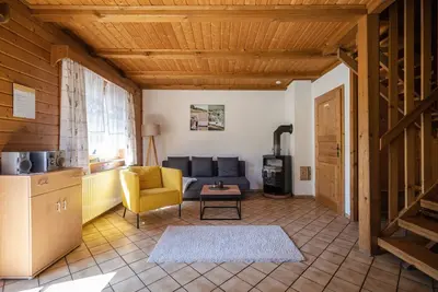 Image de Appartement confortable, emplacement idyllique, avec baril de bain scandinave