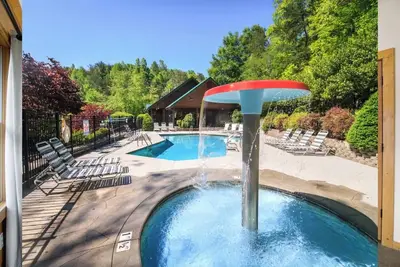 Image de Lazy Daze Lodge - 10 personnes