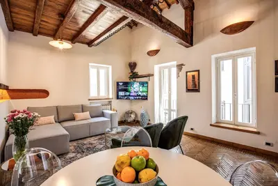 Image de Grand suite Trevi Fountain Ac | WiFi | Gas heat