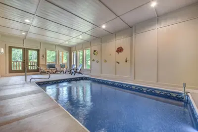 Piscine dans la cabine, Salle de théâtre, Jeux d'arcade, Bain à remous, Vue sur la montagne, Pigeon Forge, Neuf