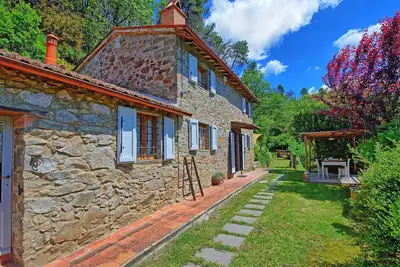 Image de Casale di Cozzile – Petite Maison de vacances dans la val di Nievole, Toscane.