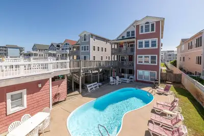 Image de K1207 Une grosse prise. Au bord de l'océan, Ascenseur, Piscine, Jacuzzi, Bar des sports, Animaux Ok!