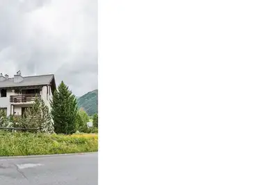 Image de Appartement de vacances La Punt-Chamues-ch pour 8 personnes avec 3 chambres à coucher - Appartement