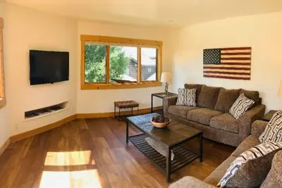 Image de Nouvelle Liste! Charmant centre-ville de Bigfork