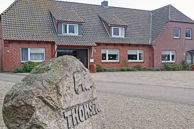 Image de Appartement confortable à la ferme avec Wi-Fi et terrasse pour les familles
