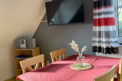 Image de Appartement confortable de 45 m², mobilier en bois naturel