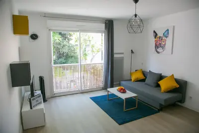 Image de T2 proche Centre historique et Gare St-Roch + Parking