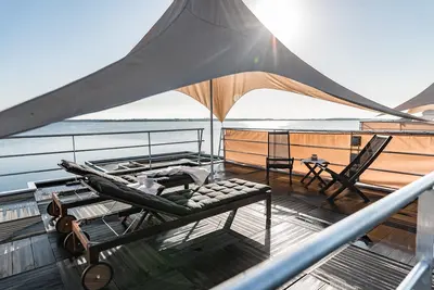 Image de maison de vacances flottante sur le lac - Seagull 3