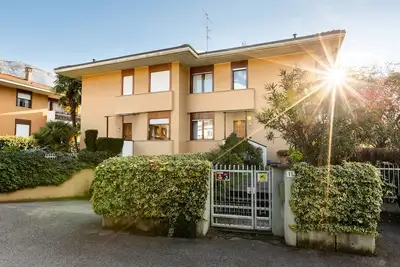Image de Villa Mary avec jardin