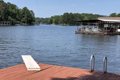 Image de La vie au lac! Paradis paisible, tranquille et reposant! ! !