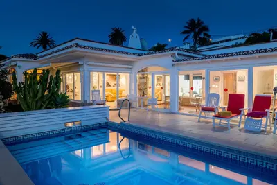 Villa privée 3br & 2Bth, 6 sommeil, piscine, barbecue, une vue imprenable