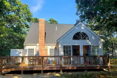 Image de Nouvelle liste! Spacieux Oceanside 3bd - A / C, Sun Room, endroit isolé à proximité de toutes les offres Wellfleet