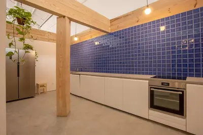 Grands groupes Riverside Warehouse