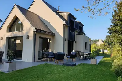 Image de Maison récente confortable à 3 minutes à pieds de la plage et des commerces
