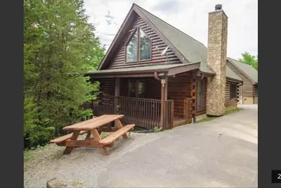 Image de Cabine privée et confortable dans Douglas Lake Resort, pourtant proche des attractions de la région.