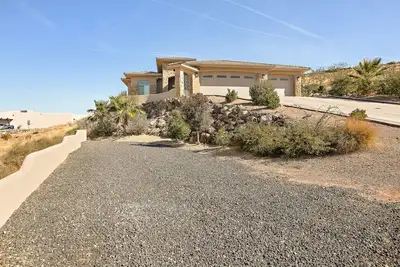 Image de ** 4Ever Horizons, Elite, Hillside, Hurricane, Escape avec une vue incroyable **