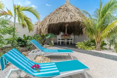 Nouveaux appartements de luxe à distance de marche de la plage de Jan Thiel
