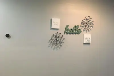 Image de Suite de 2 chambres dans un quartier calme et sécurisé. Si serein!