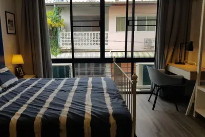 Image de Studio confortable 1 à Sathorn (Bts Surasak & Chongnonsi)