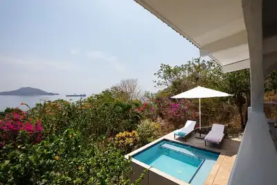 Image de Casa Rosie - un ferry rapide pour la maison de rêve de Taboga