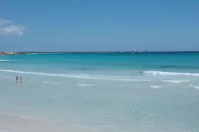 Image de Petit complexe d'appartements bien entretenu près de la plage 'Trenc', avec piscine