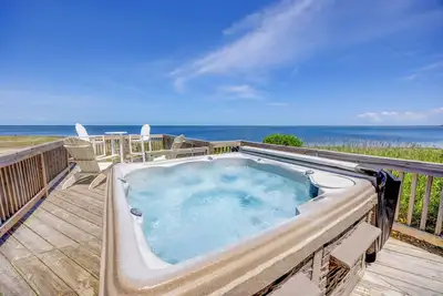 Image de Dérive vers Soundfront Paradise, Frisco. Rénovations 2019, nouveau bain à remous, sports nautiques