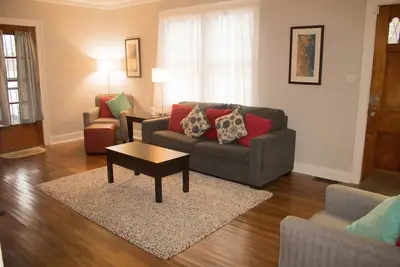 Image de Oasis près de Graceland et FedEx