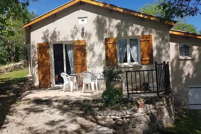 Image de Gite 40 m2, maisonnette t2, wifi, animaux acceptés sous condition. calme assuré.