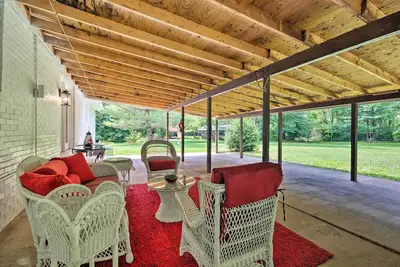 Image de Nouveau! Maison rénovée sur la rivière Watauga, près d'une rampe de mise à l'eau