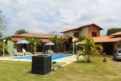 Image de Site - Confort et sécurité - 4 suites - 114 Km de Sp - Grande piscine chauffée