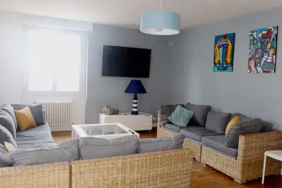 Image de Ti post, un grand gîte pouvant accueillir 20 personnes!