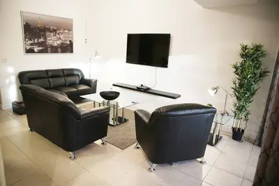 Image de 💖 Maison Parfaite Loin De La Maison - PRÈS De Wef