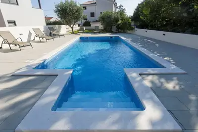 Image de Villa en bord de mer à Zadar avec piscine