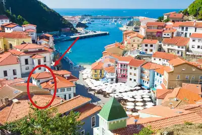 Image de La Tour du Vieux Palais, km zéro de Cudillero, saveur des temps anciens