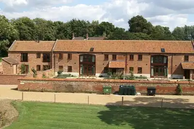 Image de Kestrel Barn, pour 10 + 2 personnes (5 chambres)