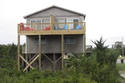 Image de Twe By The Sea A au bord de l'océan à Avon est une escapade parfaite pour une petite famille ou un couple à la recherche d'une retraite tranquille!