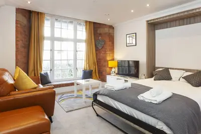 Cocoa suites Apartment 23