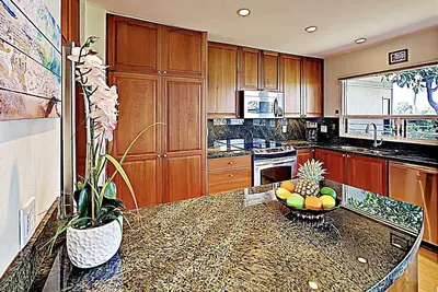 Image de Luxueux, 2 chambres / 2 salles de bain, Plein Ocean View Wailea Condo