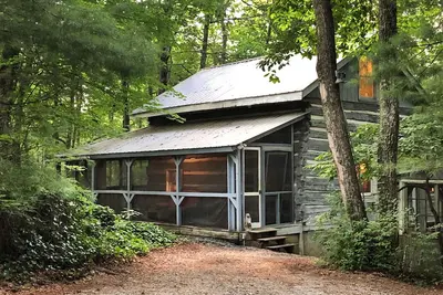 Image de Cabine des années 1890 avec des commodités modernes sur un magnifique lac!