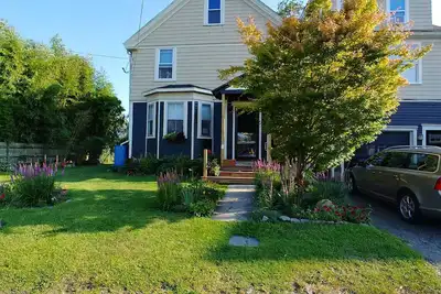 Image de Récemment rénové location meublée situé au centre pour 4 personnes. Stationnement hors rue