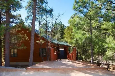Image de Le Grizz - Cozy Cabins Real Estate, Llc.