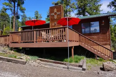 Image de Hilltop Cabin - Cozy Cabins Real Estate, Llc.